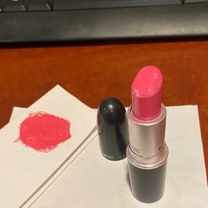 Mac Chatterbox Lipstick